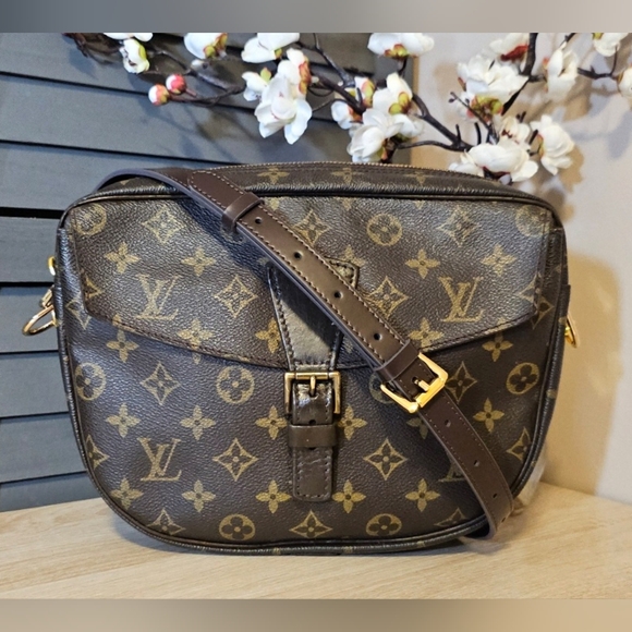 Authentic LOUIS VUITTON Jeune Fille GM Monogram Crossbody Shoulder Bag - Picture 11 of 11